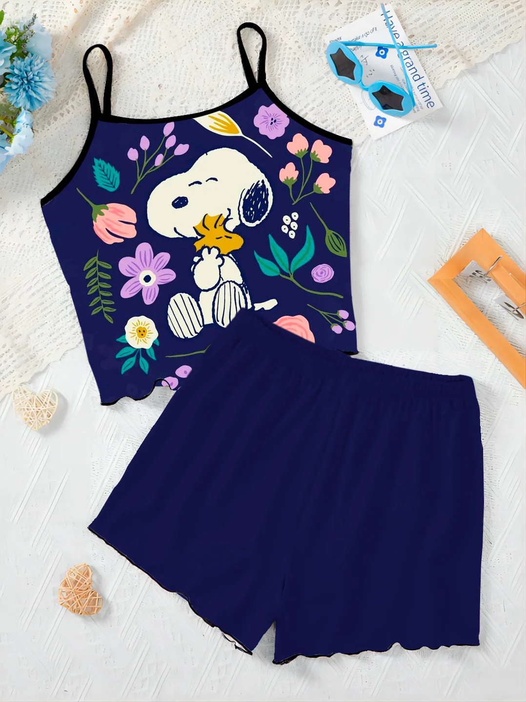 Eleganckie zestawy damskie dla kobiet 2-częściowy T-shirt Sałata Wykończenie Snoopy Disney Slip Dress Dwuczęściowy zestaw Top Krótki garnitur Bottom Disney