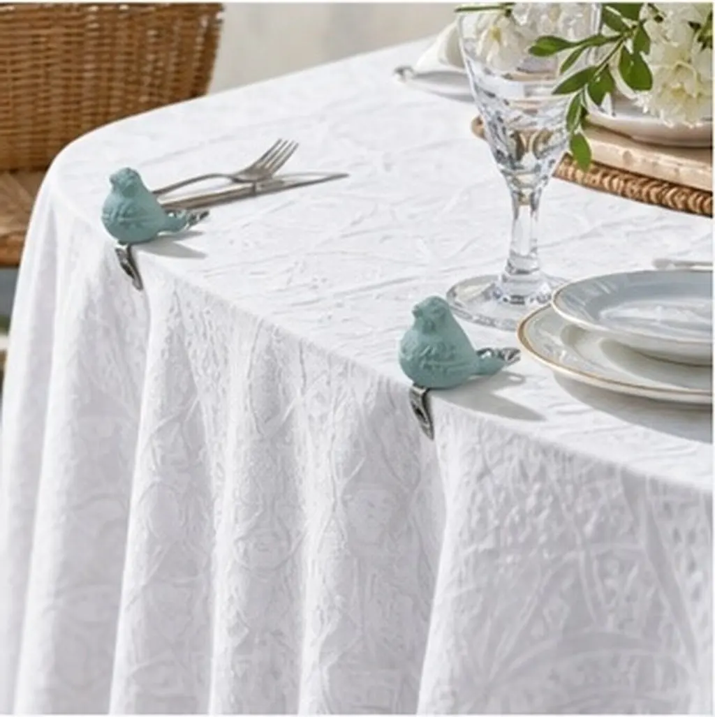 4Pcs Iron Tablecloth Holders Bird Shape Creative Anti Wind Table Cloth Clamps for Picnic Party Wedding Buffet Dinners Table