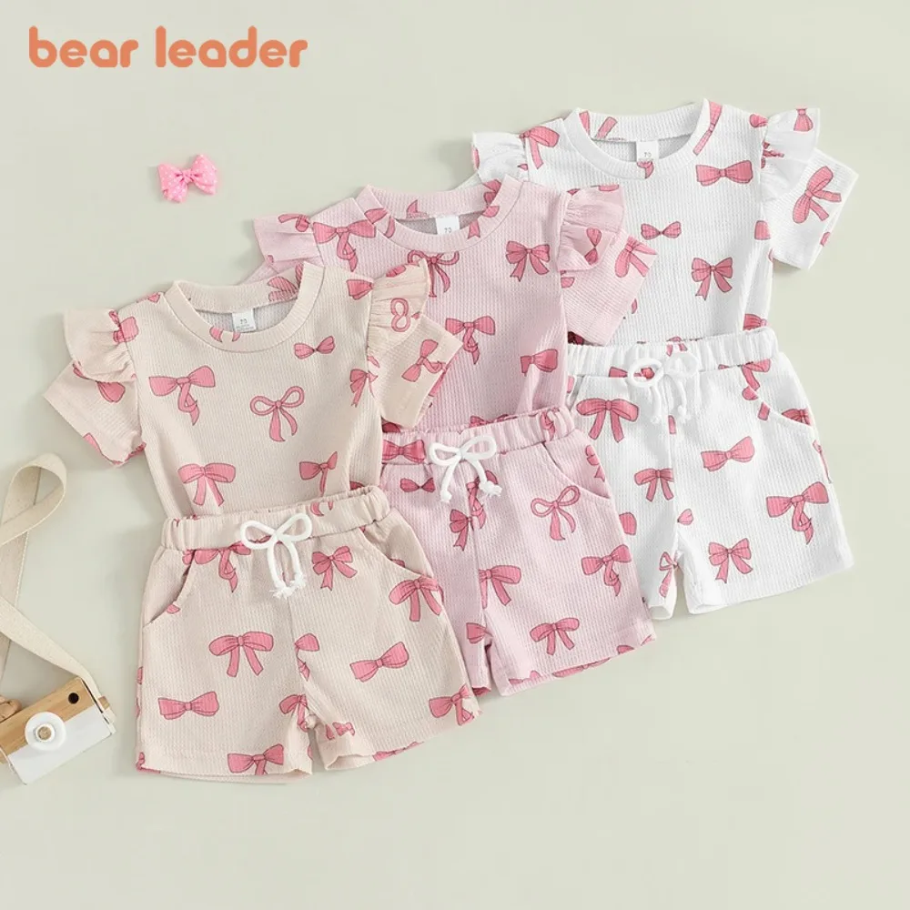 

Bear Leader Baby Girl Clothes 2025 New Cute children's clothing Summer Bow Print Short Sleeved Top + Shorts Casual Two-piece Set