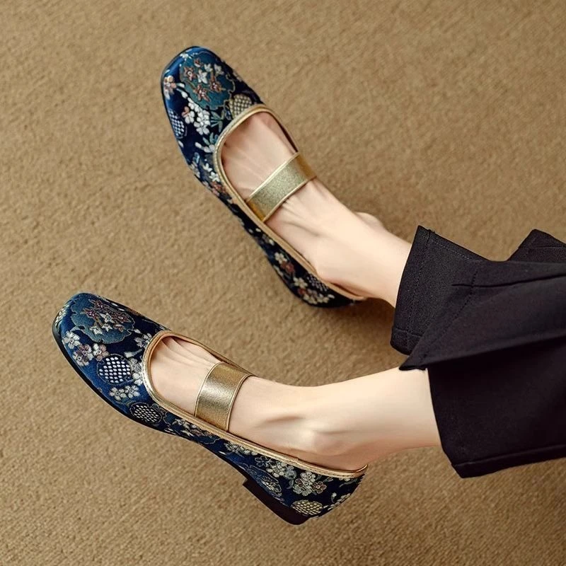 Chinese Retro Embroidered Mary Jane Flats Square Toe Low Cut Women Elastic Band Hanfu Shoes