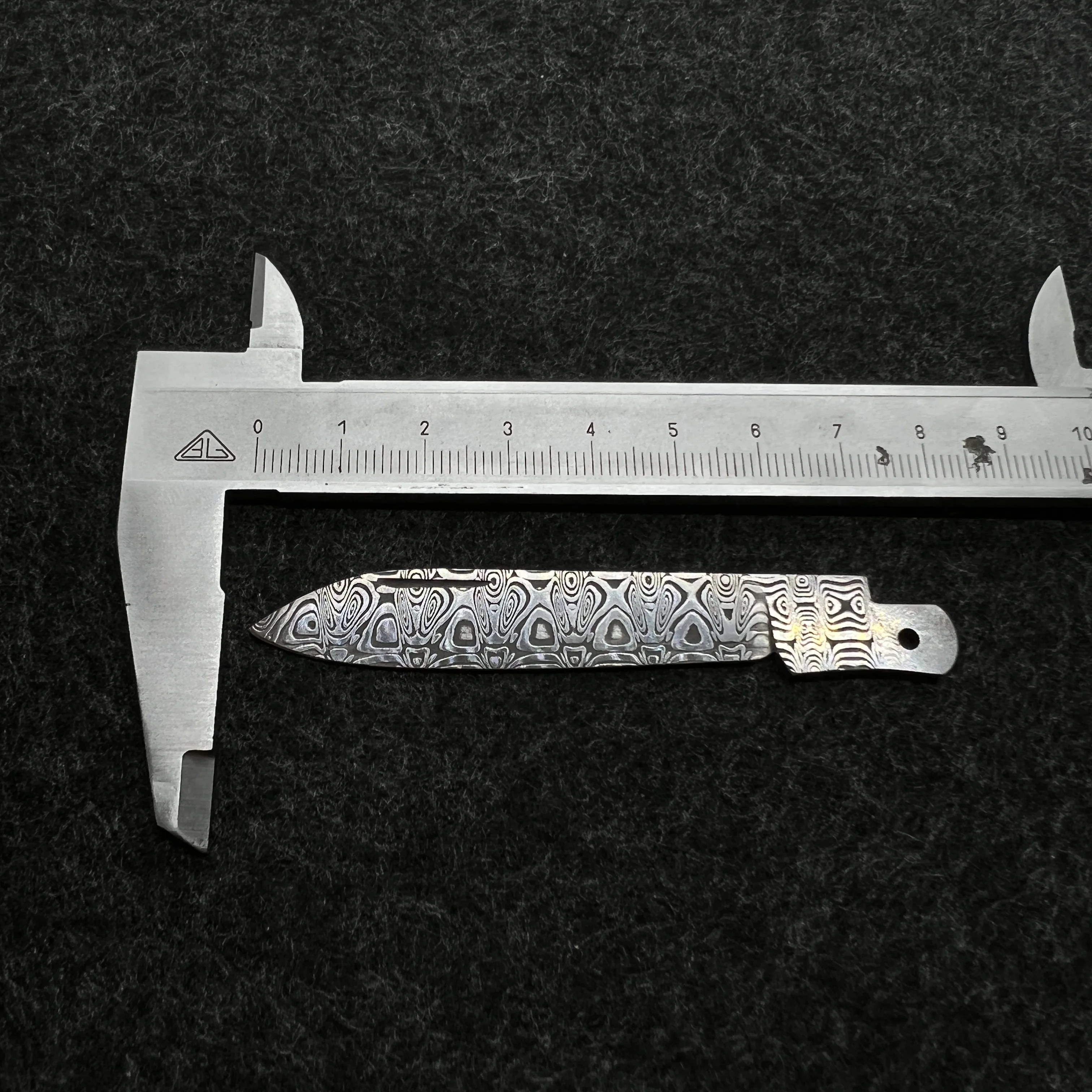 1 Piece Handmade Swedish Imported Damascus powder steel Blade for 91mm Victorinox Swiss Army Knife SAK DIY Accessories