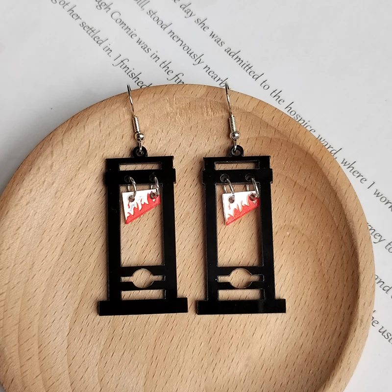 Acrylic Creative Guillotine Knife Drop Earrings For Women Men Gift Bloody Love Heart Hallowmas Pendant Eardrop Hallowmas Jewelry