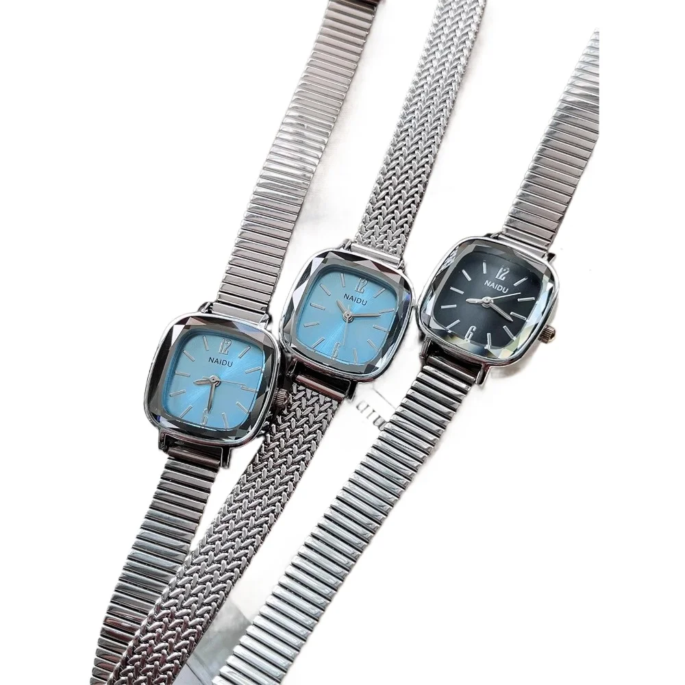 

Light luxury high-end watch women's model, cold wind, simple temperament, exquisite small square dial