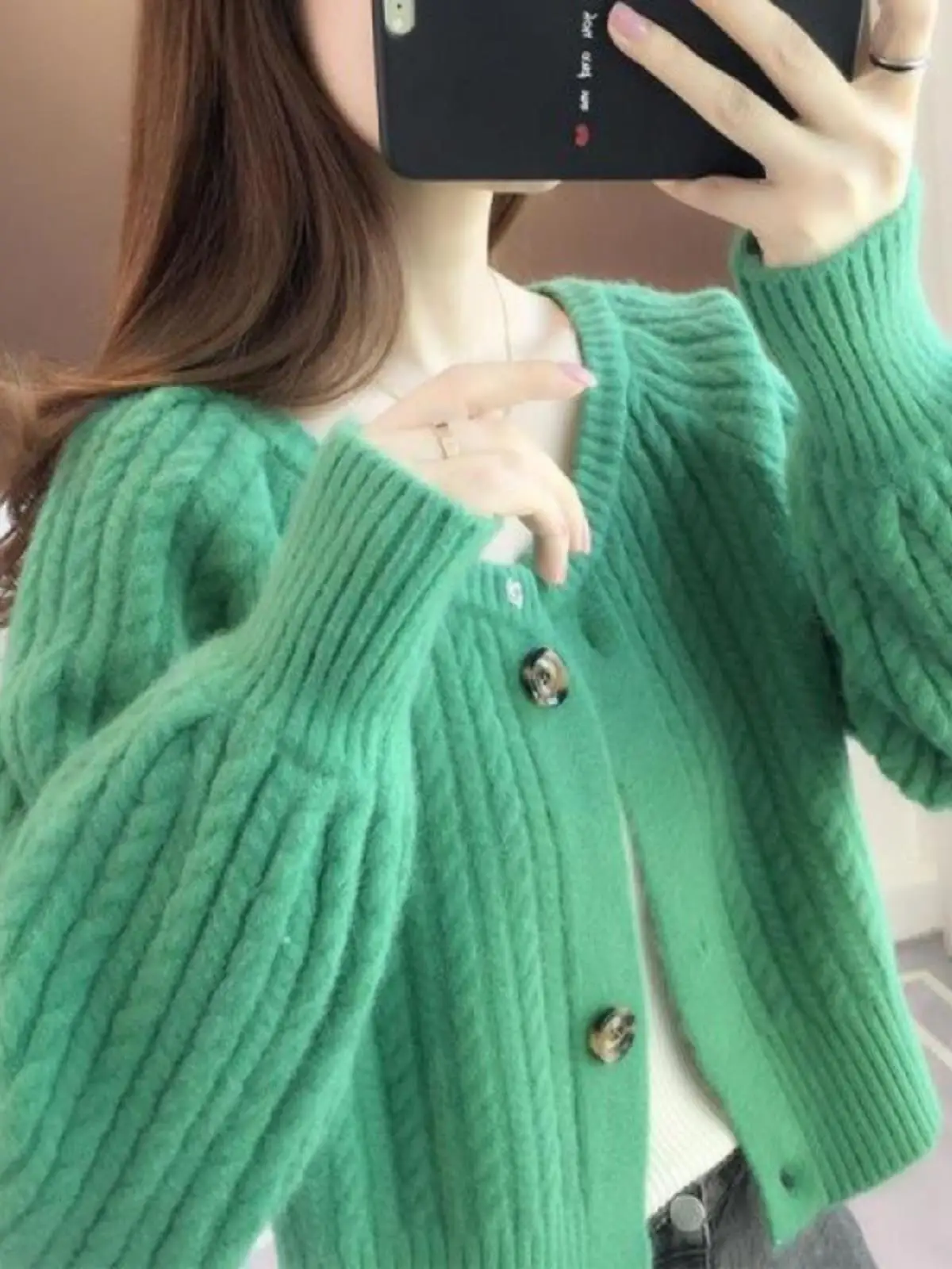Knitted Cardigan for Women Autumn Winter New Short Style Single Breasted Design Sweater Fashion Versatile Outerwear Look Thin