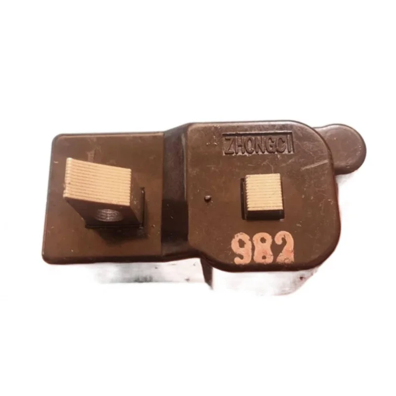 ウマリーフレッドEFCO 937 941C 941CX GS410 GS410C GS410CXの高電圧パッケージのイグニッションコイルアクセサリに適しています。