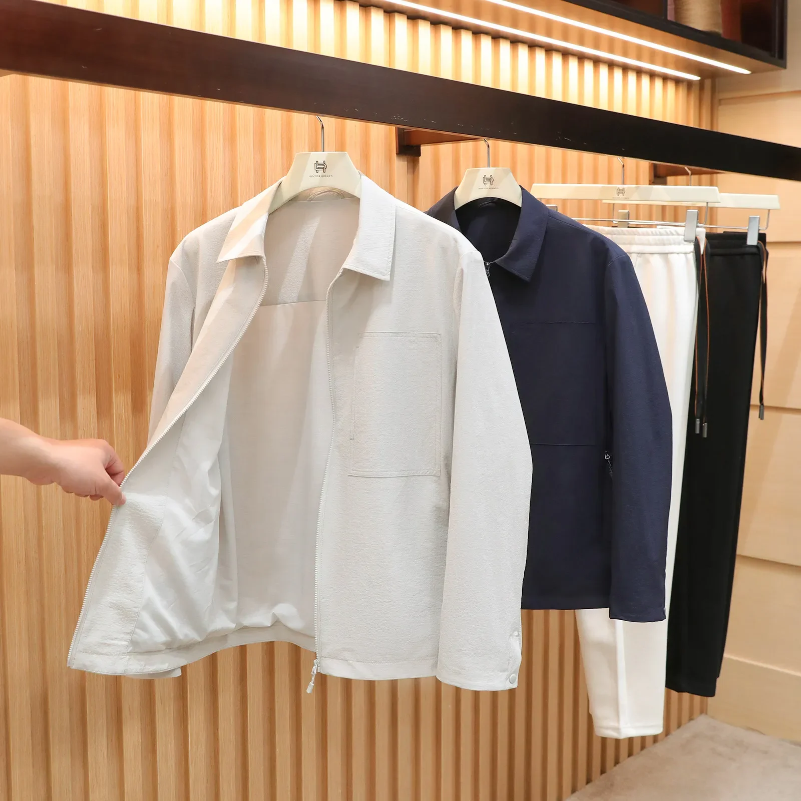 2026 spring and summer new men's urban outdoor travel ultra-light three-proof shirt-style lapel jacket
