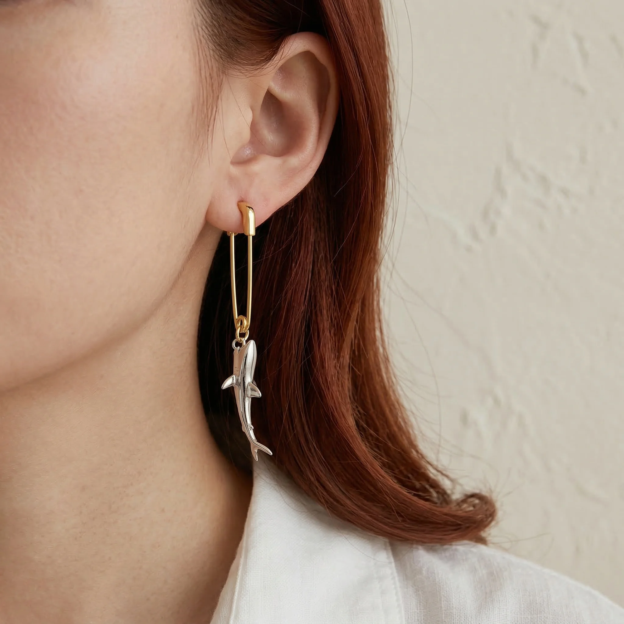 F.I.N.S 1 PC Korean 925 Sterling Silver Earring One Piece Single Shark Safe Pin Drop Earrings Personality Pendientes Plata 925