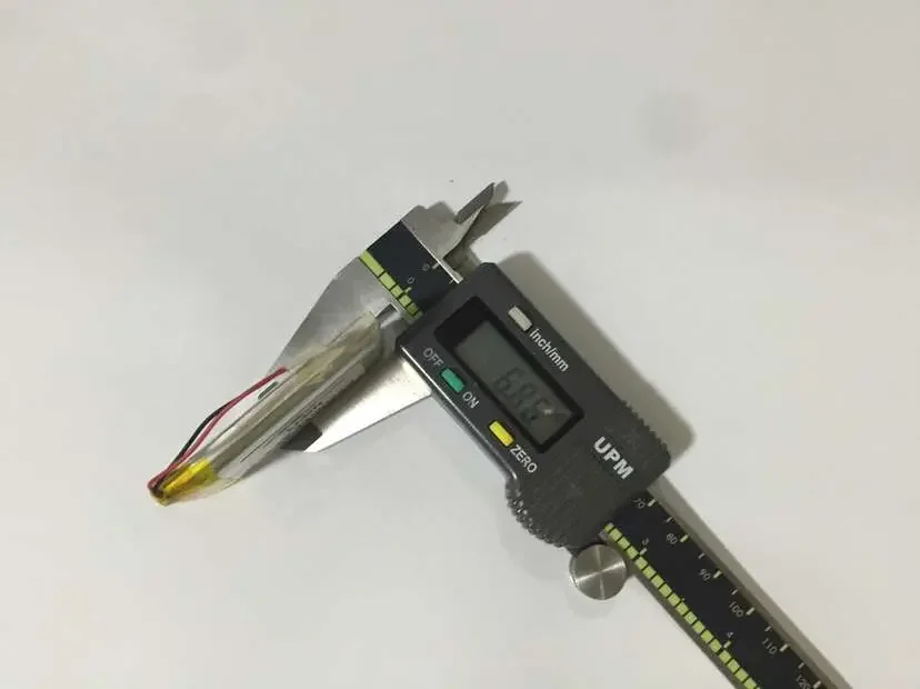 بوليمر الليثيوم 3.7 فولت القدرة الكاملة الجديدة 703050   1100 مللي أمبير MP4 / معدات / راديو صغير خلية ليثيوم أيون قابلة للشحن