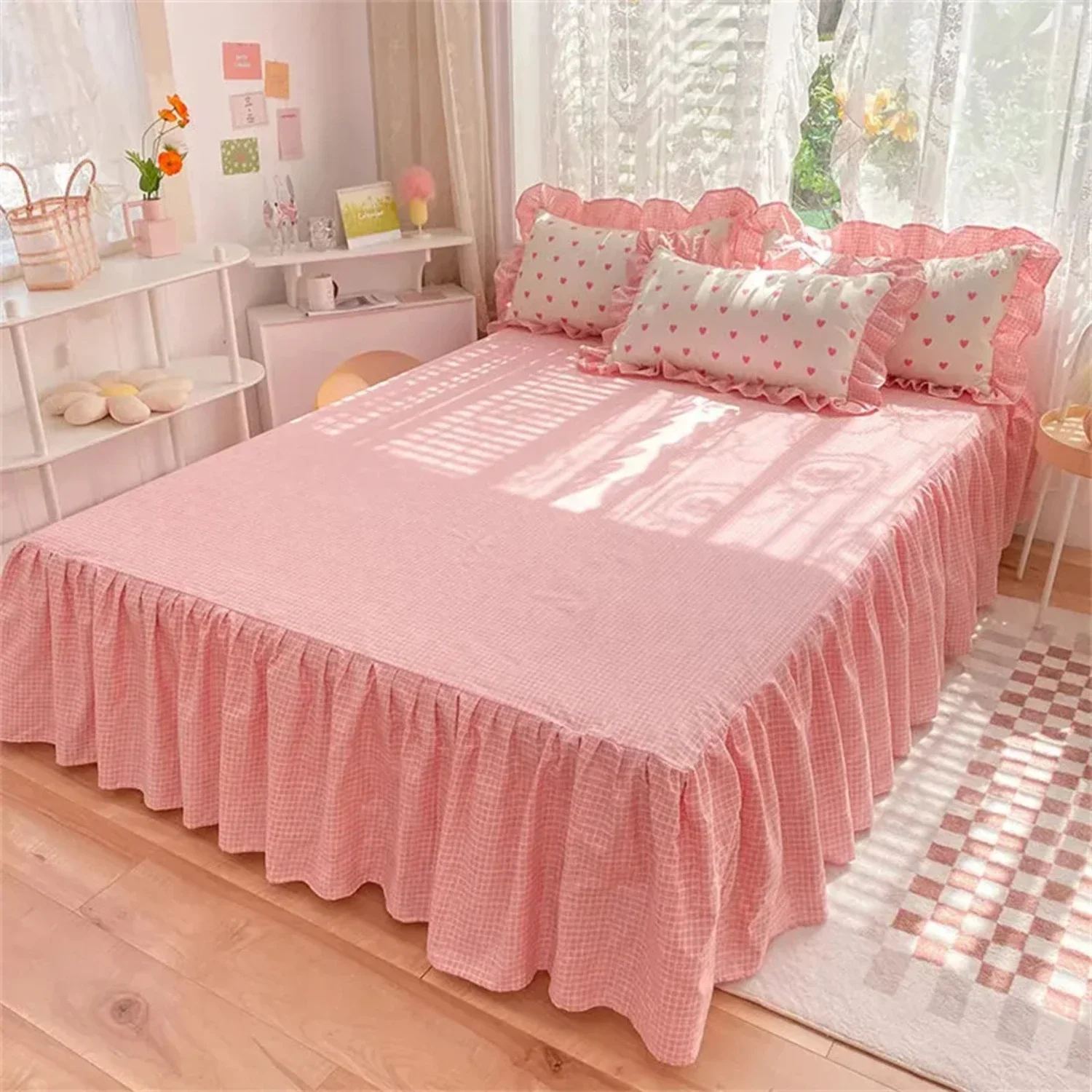 Transform your room into a cozy and elegant sanctuary with this perfect match of exquisite Adorable Kawaii Girls' Queen Size Lac