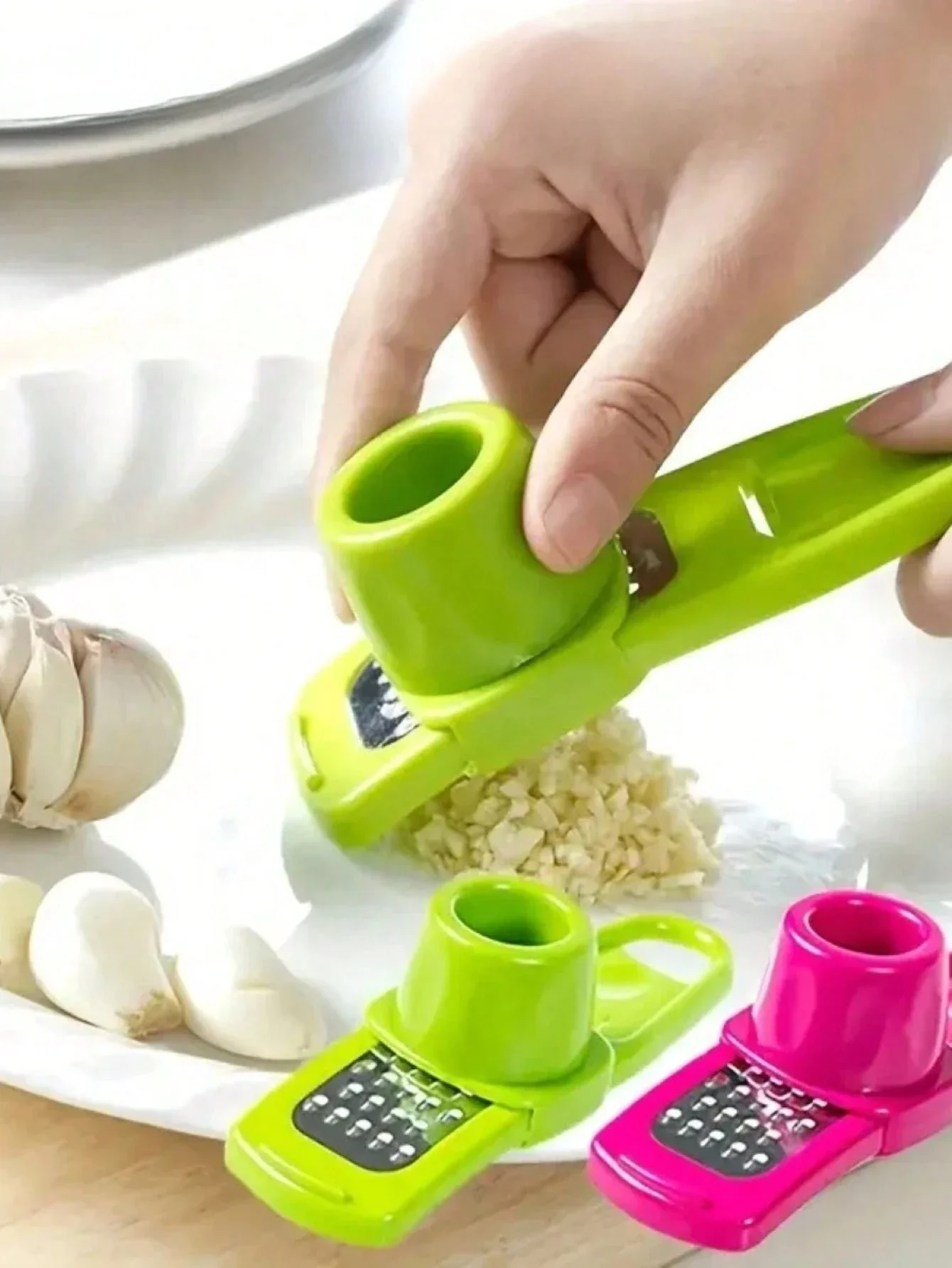 1/2 قطعة مطحنة الثوم الصغيرة ا - مراجعة Kitchen Gadgets Green وسعره