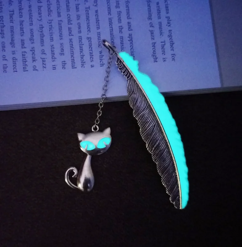 Noctilucent Feather Meow Man Bookmark Ancient Silver Alloy Fluorescent Jewelry DIY Scrapbook Ear Of Rice Book Mark Stationery