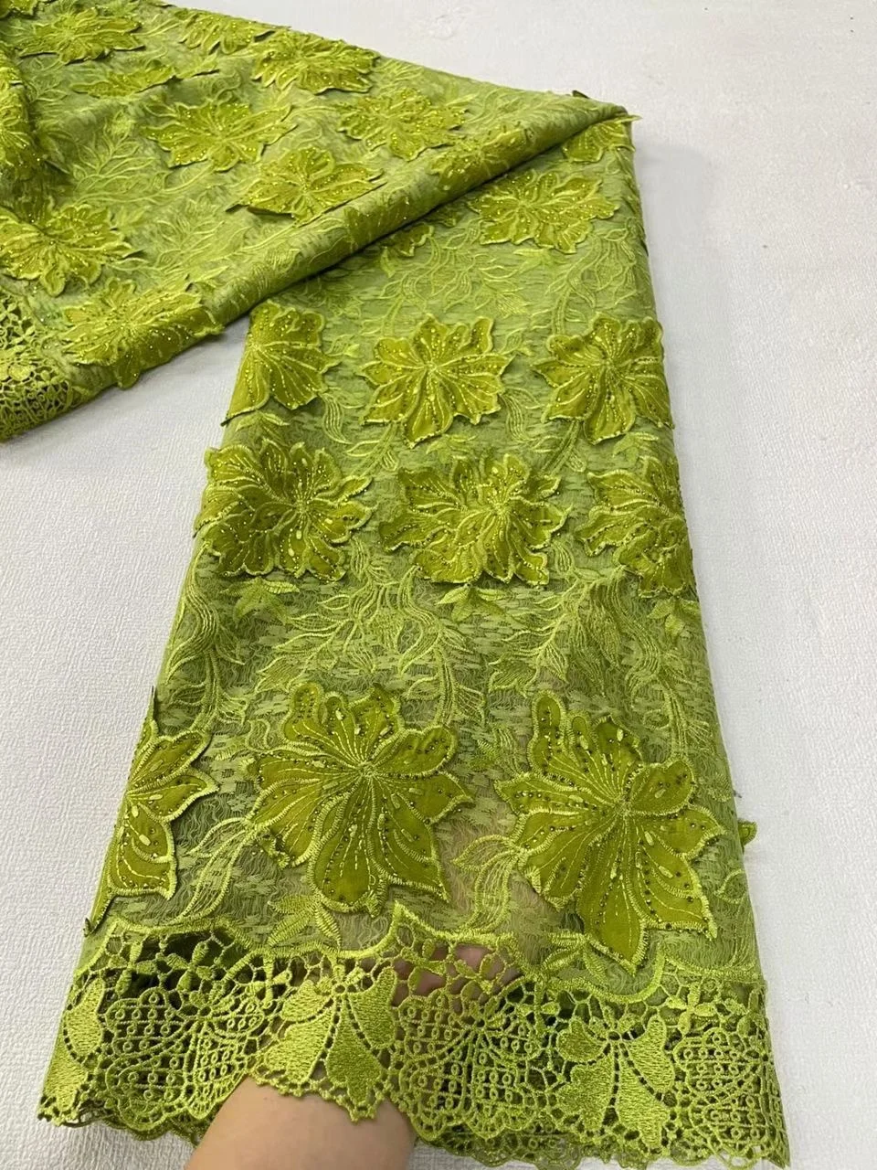 

2026 High-Quality African Nigerian Sequins Cotton Embroidery Lace Fabric Tulle for Luxury Wedding Party Dress Chiffon 5 Yards