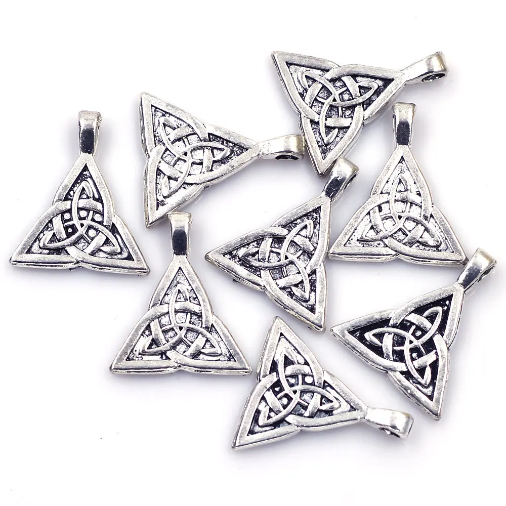 

50Pcs Pendants Knot Triquetra Zinc Metal Alloy Silver Tone Jewelry DIY Findings Charms 28x24mm