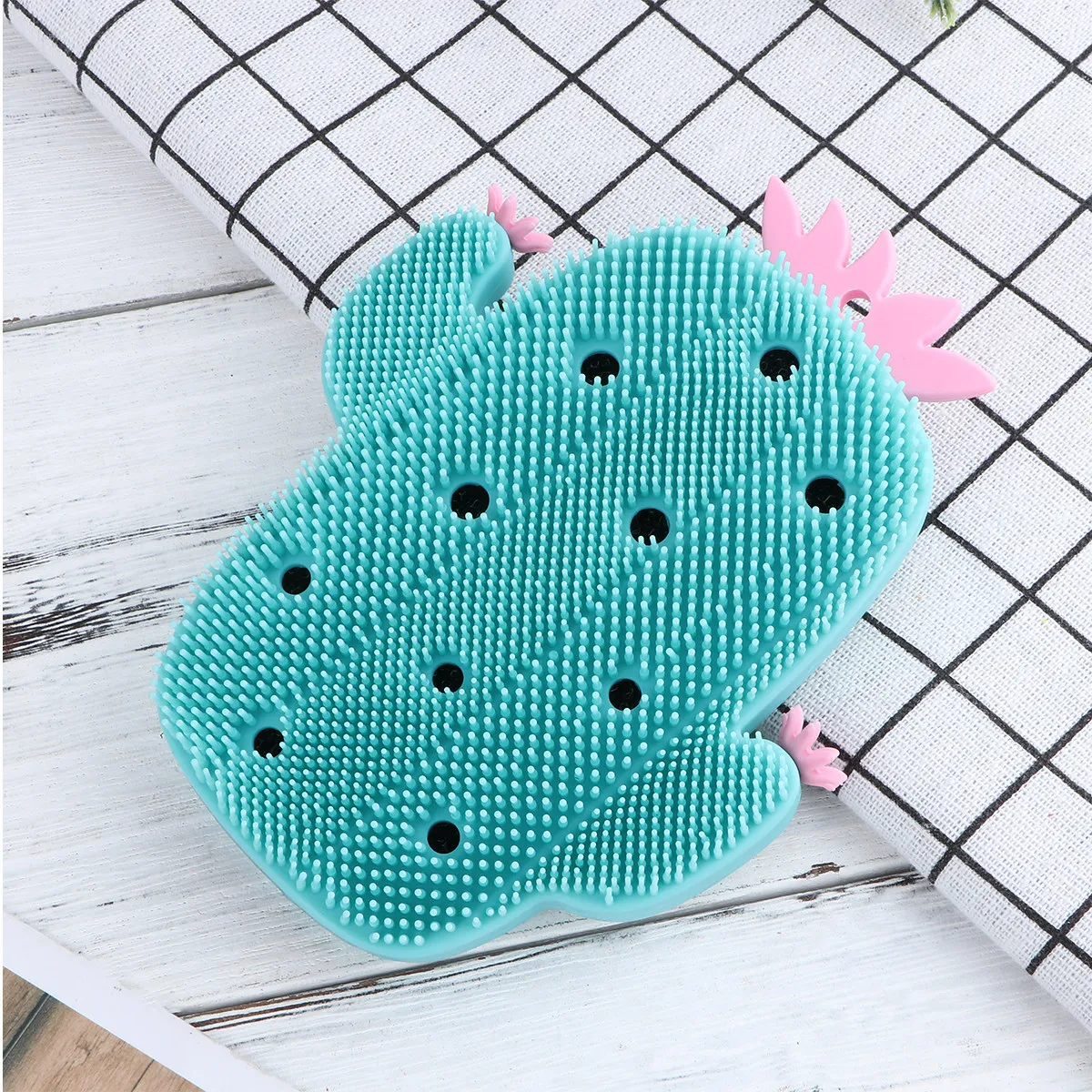 

1Pcs Shower Brush Cactus Bath Brush Dark Green Back Scrubber Soft Bristle Body Exfoliator Deep Clean Massage Tool for Men Women