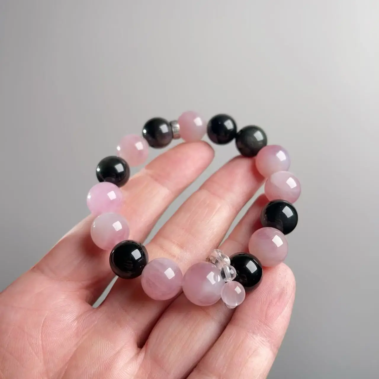 

Natural horse powder crystal bracelet, obsidian women's bracelet light luxury original