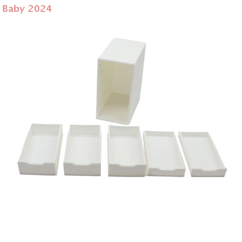 ミニドールハウスの寝室の家具。引き出しベッドサイドキャビネット、棚、食器棚おもちゃモデル