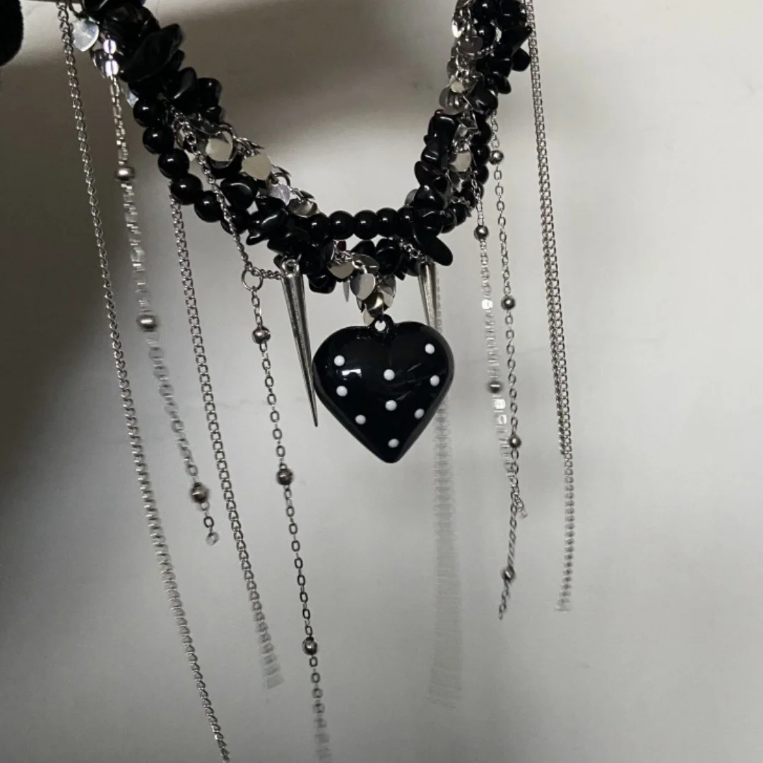 

DUTRIEUX Neo-Gothic Punk Style Heart Pendant Necklace Black Beaded Shaped Fringed Multi-Layered Clavicle Chain Choker Gifts