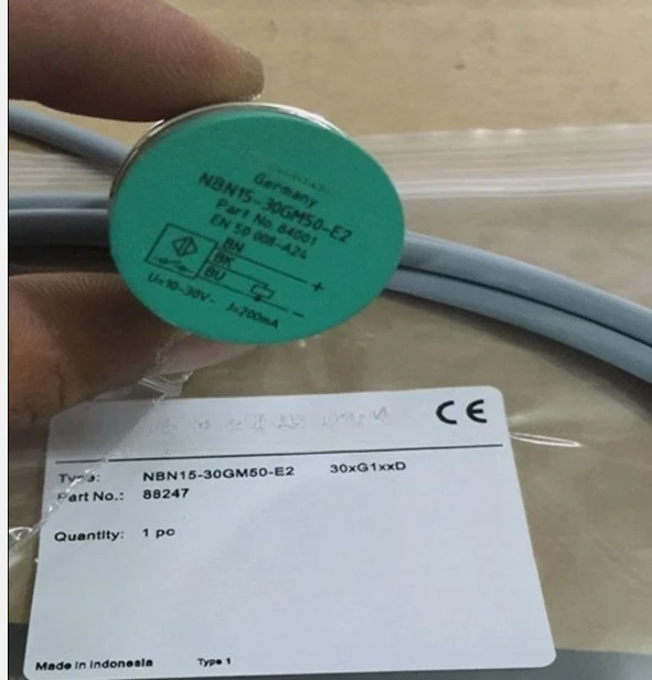 

Brand New Original 084001 proximity switch NBN15-30GM50-E2 DC three-wire PNP normally open threaded inductive Fast Delivery
