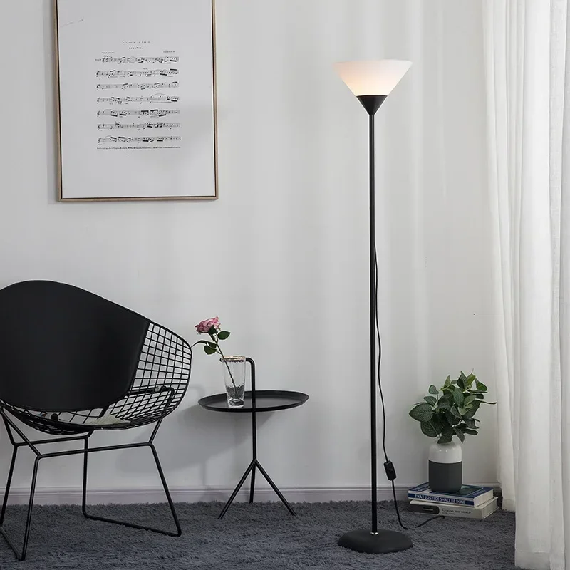 Creative LED Floor Lamp Black White Lamp Body Is Suitable For Indoor Lighting Decorative Lamp In Living Room, Bedroom And Study