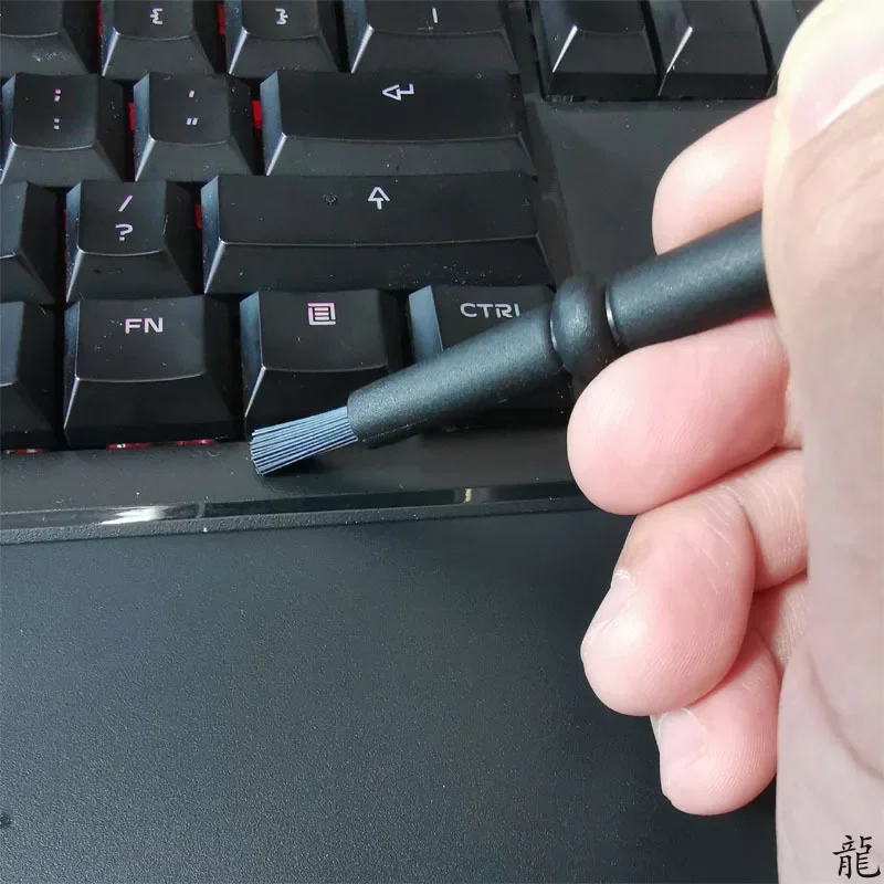 Schwarzes Tastatur-Reinigungsbürsten-Set Kleine Computer-Staubbürste Antistatisch für Laptop USB Haushaltsreinigungswerkzeug – Detail 3