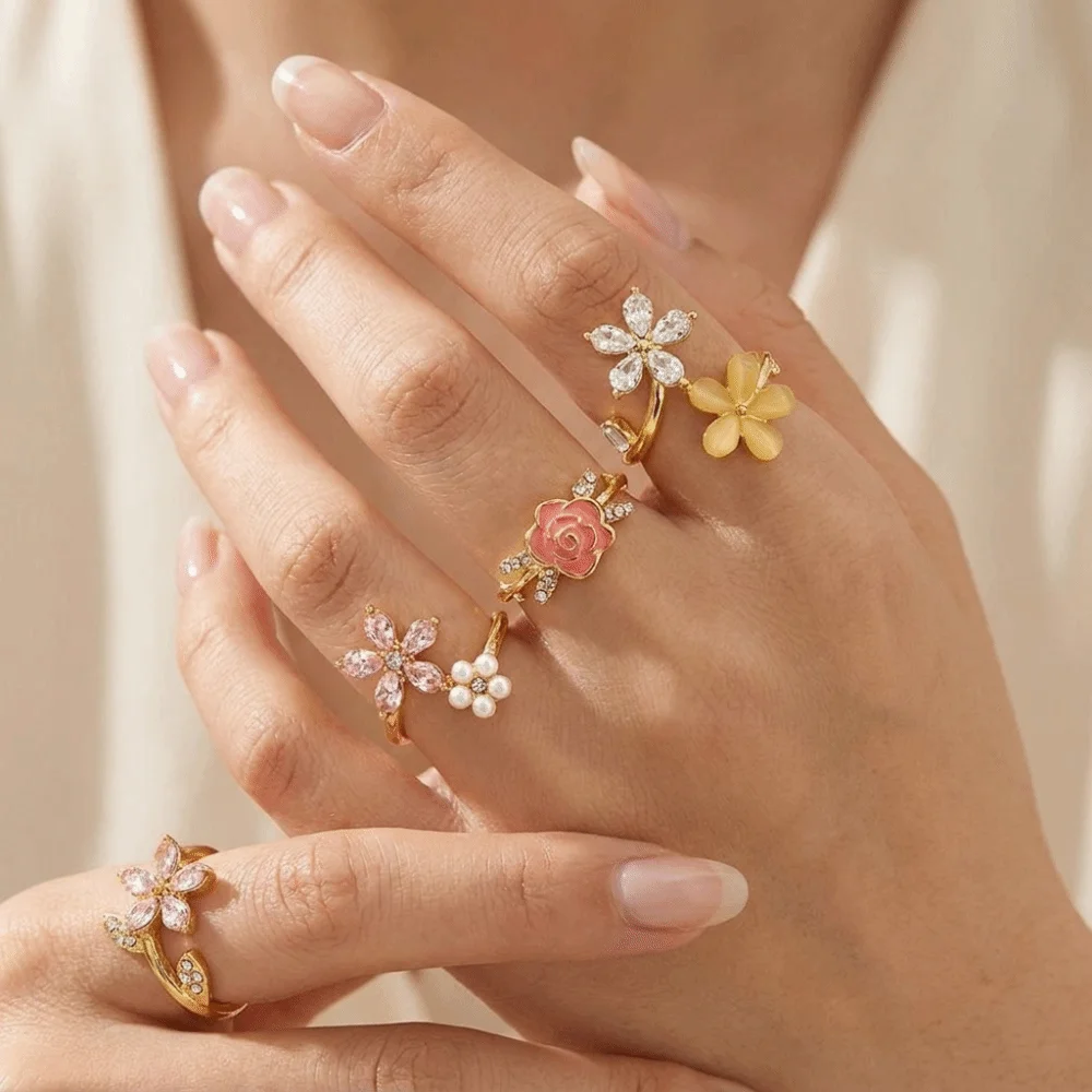 4pcs Gold Tone Open Ring Set Adjustable Open Design Smooth Round Pearls Geometric Stackable Rings Clear Zircon Inlays