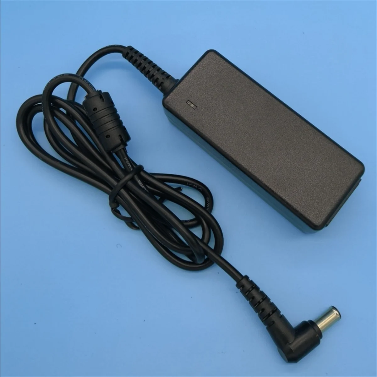 TCE 19 فولت 2.1A 6.5x4.4 مللي متر محول ل 24 بوصة LED شاشات كريستال بلورية AP16B-A LCAP26B-E ADS-45FSN-19 19040GPCU شاحن التيار الكهربائي