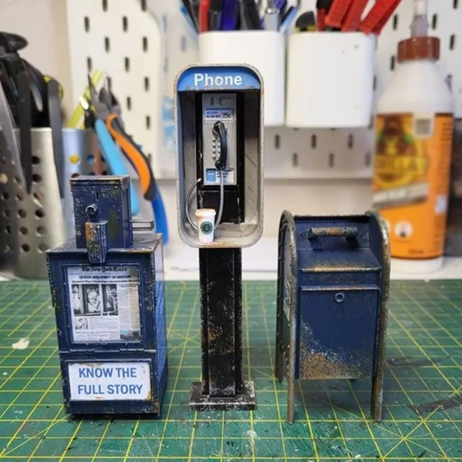 Handmade Miniature American Payphone in 1:12 Scale Public Phone Metal Little Toy Small Mailbox Model Home Office Desk Decoration