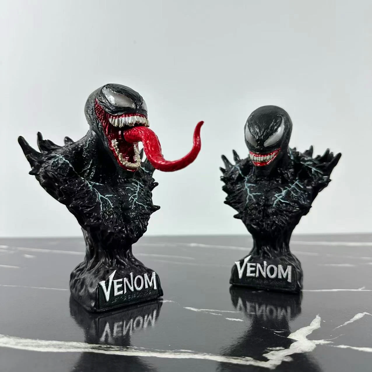 14cm material de resina cabeça de veneno estátua desktop computador caso modelo carro brinquedo figura itens colecionáveis frete grátis