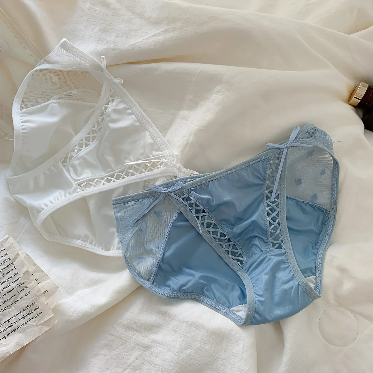 

Сексуальные женские кружевные трусики с низкой талией, нижнее белье, женские стринги, дышащее нижнее белье из ледяного шелка, удобное нижнее белье