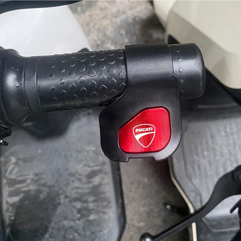 For Ducati 695 696 796 821 MONSTER 899 959 1199 1299 Panigale 848 /EVO 1198/S/R Booster Handle Grip Assistant Clip Labor Saver