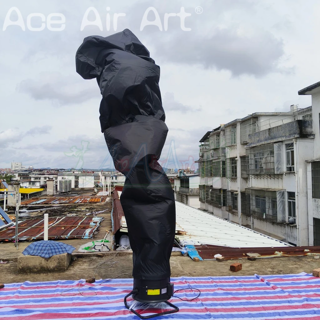 팽창식을 흔드는 불꽃 공기 댄서 춤추는 남자 팽창식 하늘 공기 댄서