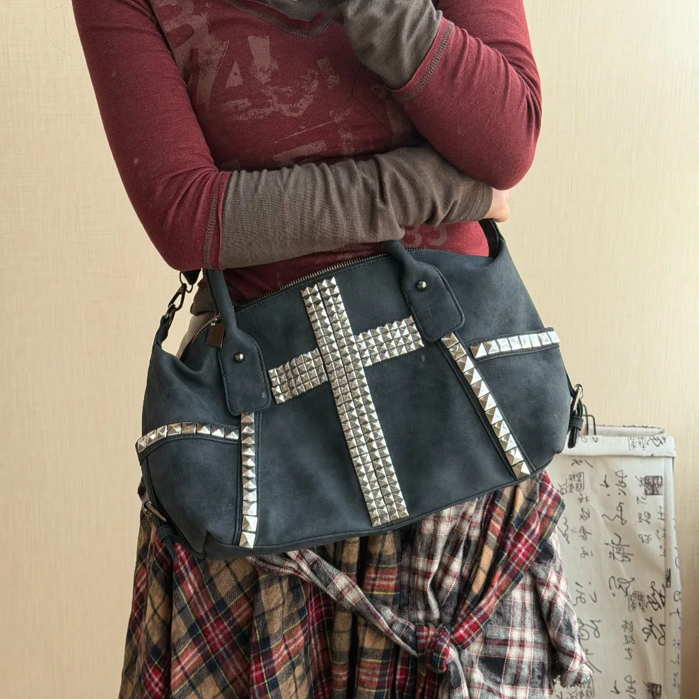 Original Dark Subculture Shoulder Bag Punk Rivet Crossbody Bag Handbag for Women's Large-capacity Messenger Bags