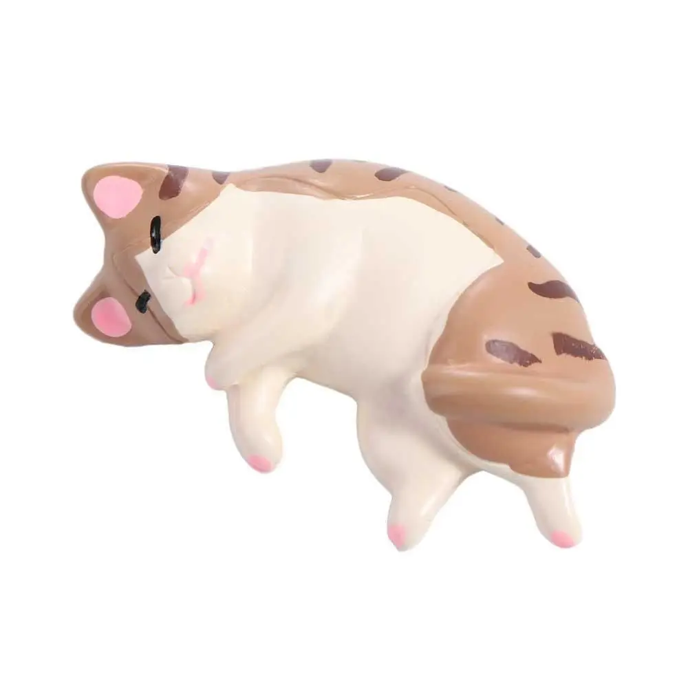 Bonito simulado gato geladeira ornamentos simulação resina gato acessórios sono gato artesanato preguiçoso gato miniaturas