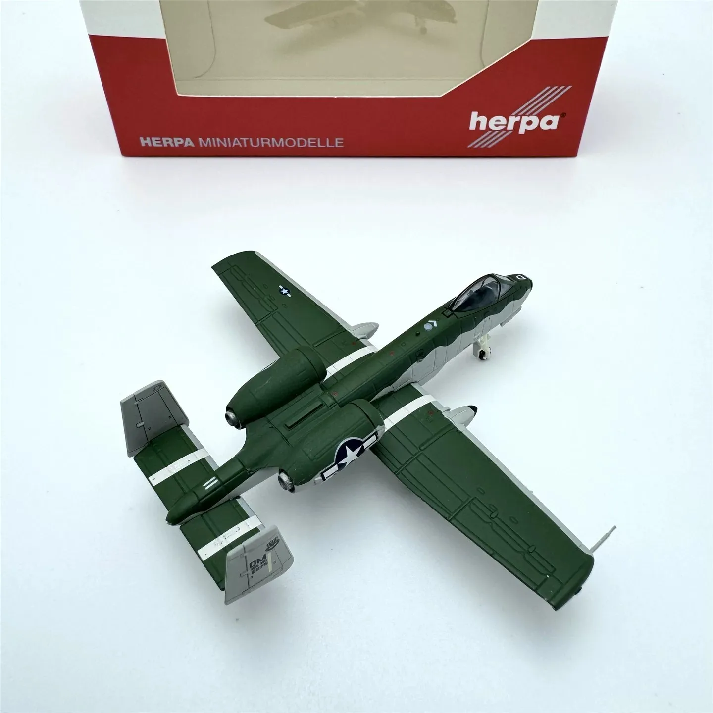 Diecast 1:200 Scale US Air Force A-10 Alloy Fighter Model 78-0618 Aircraft Simulation Alloy Finished Souvenir