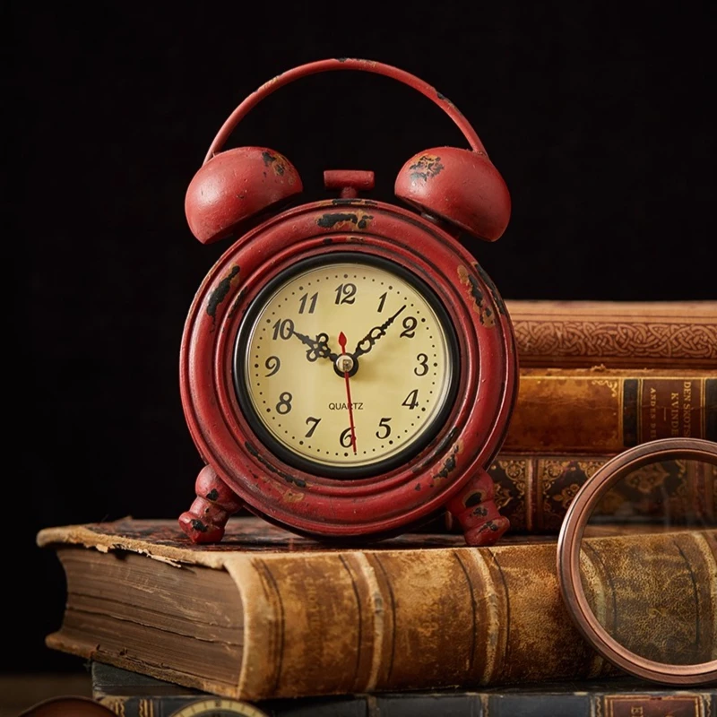 

Настольные часы в европейском стиле, ретро, из смолы, бесшумные, цифровые, кварцевые, для спальни, настольные гаджеты, украшение для комнаты