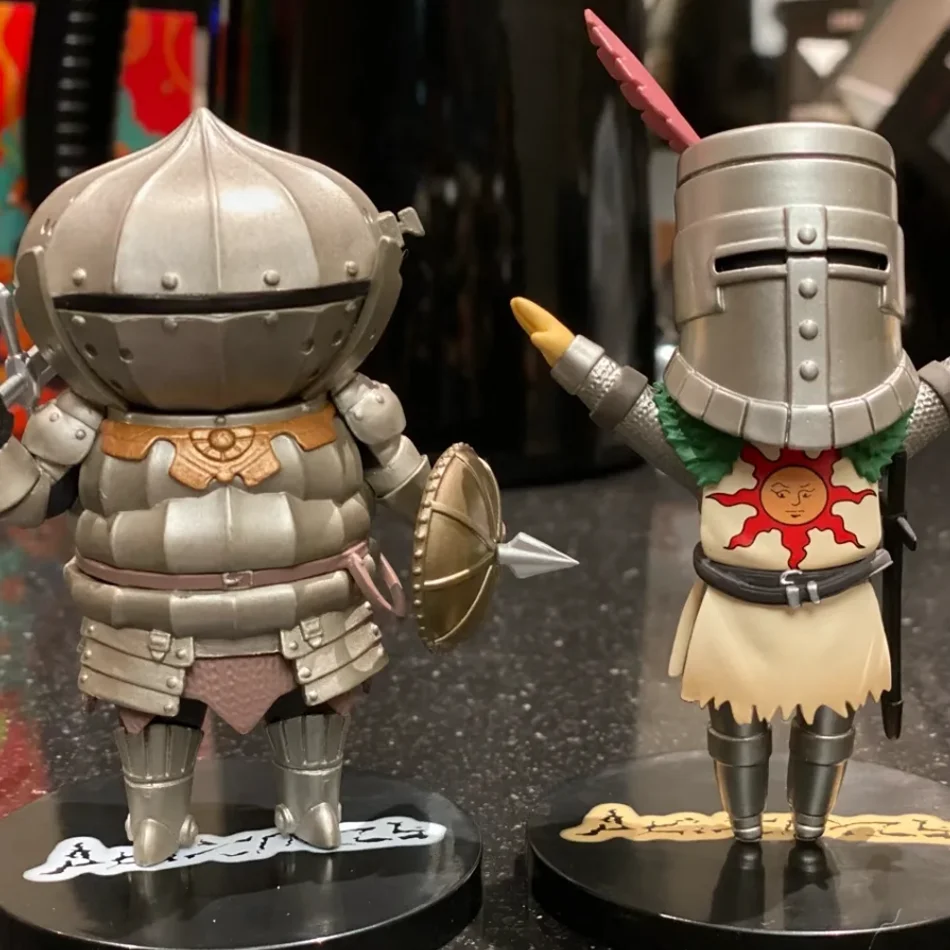 Anime Dark Souls Siegward The Fire Keeper Solaire Artorias Ornstein Anime Figure PVC Collection Model Doll Toy