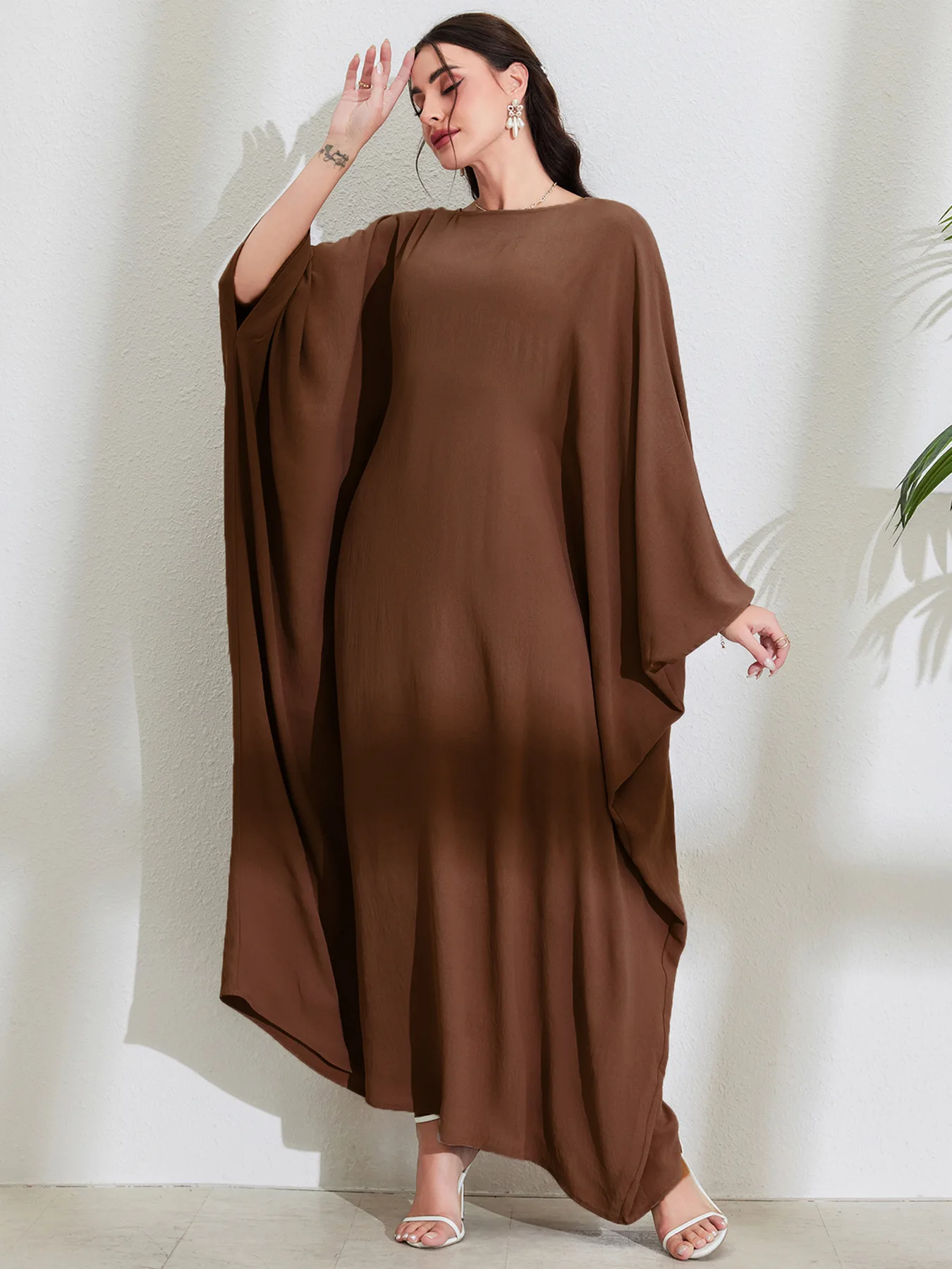 Fashion Muslim Abayas For Woman Solid Color O-Neck Batwing Sleeve Elegant Casual Long Dresses Moroccan Dubai Saudi Modest Robe