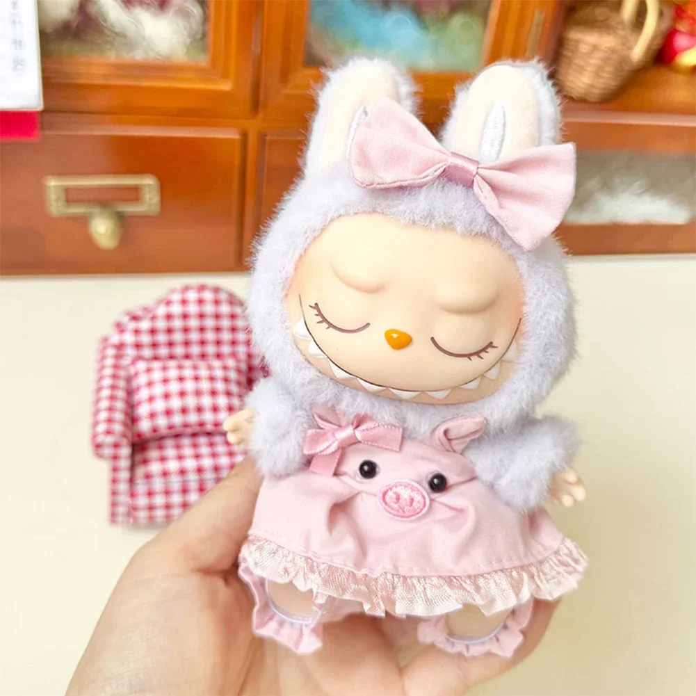 

Cute Pink Piglet Mini Doll Sweet Suspenders Clothes for Labubu Idol V1 V2 Dolls Clothing Accessories 15/17cm Doll Universal