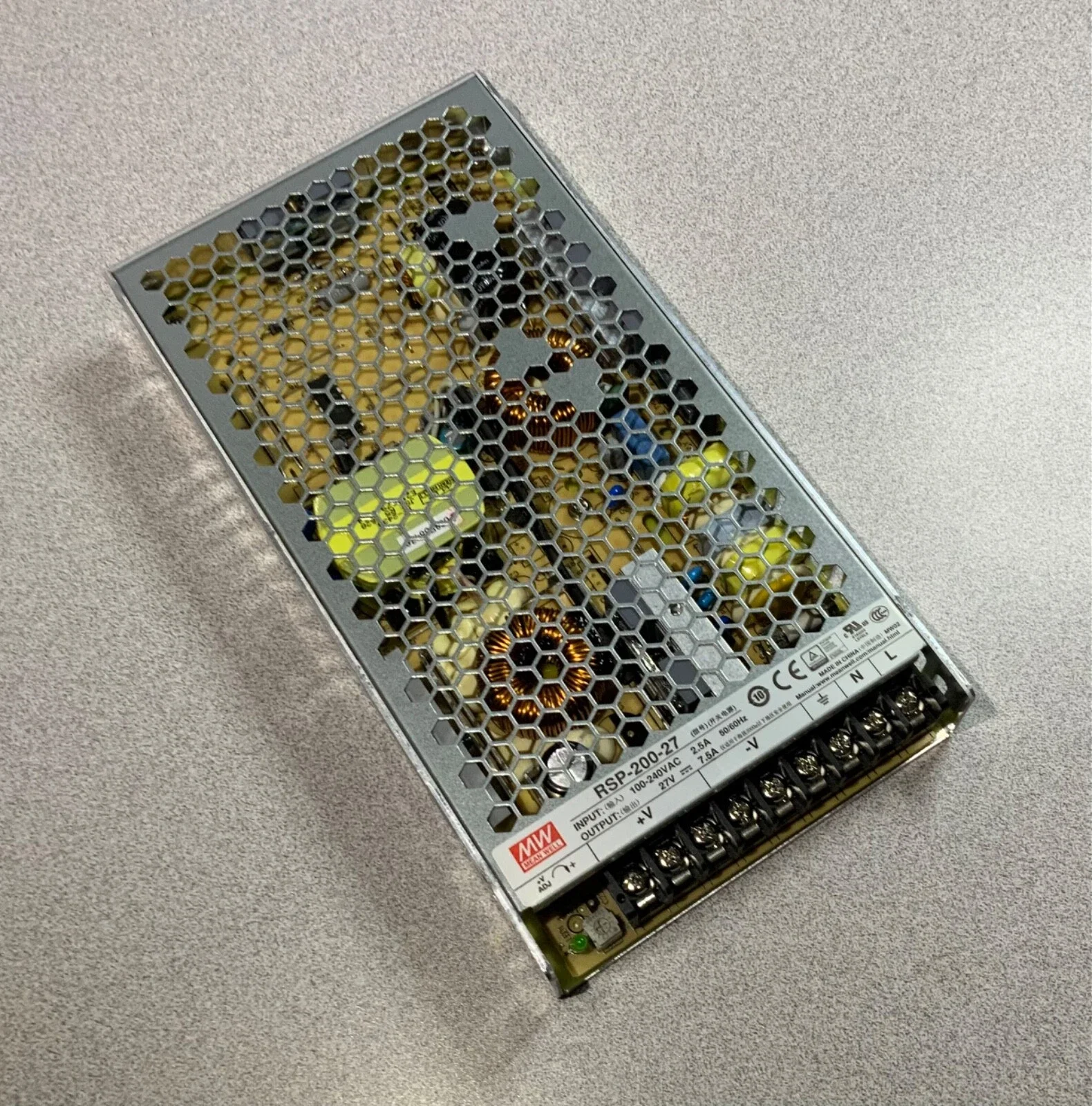 

RSP-200-27 AC-DC Single Output Enclosed power supply; Output 27VDC Single Output at 7.5A; PFC; free air convection