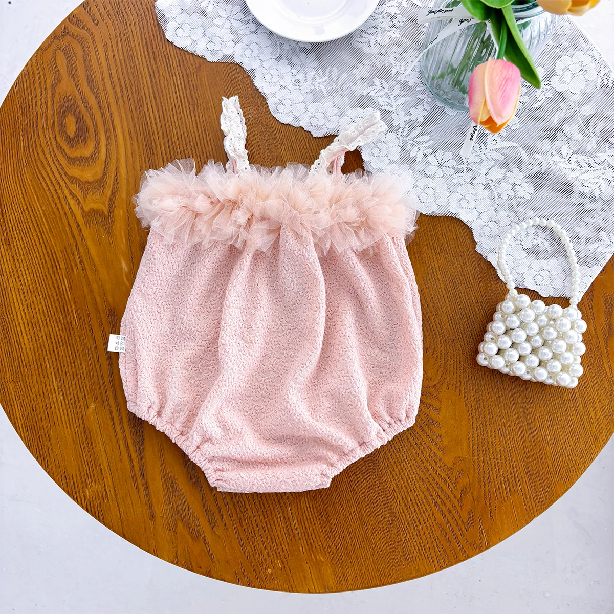 بذلة صيفية للفتيات الصغيرات حلوة وجذابة بحزام من الدانتيل الشبكي، بذلة ناعمة ومريحة للأطفال، مناسبة للارتداء في الهواء الطلق