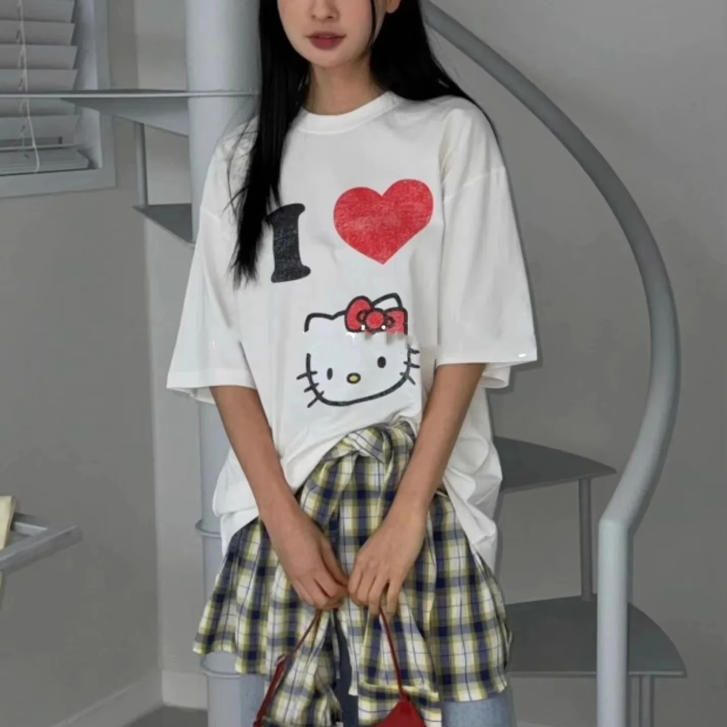 

Miniso Hello Kitty Korean Style Round Neck Short Sleeve Cotton T-Shirt Hello Kitty Print Loose Fit Women Fashion Streetwear Tops