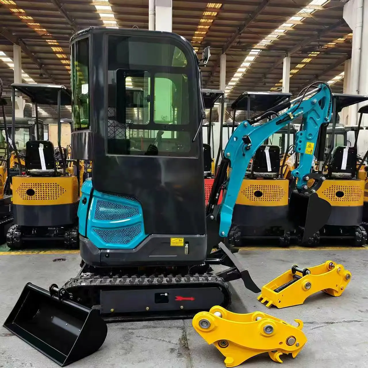 Fast Delivery 2 Ton Customized Multi Functional Mini Excavator Ce Epa Euro 5 Mini Excavator 1.8 Ton With Cab Diesel Engine