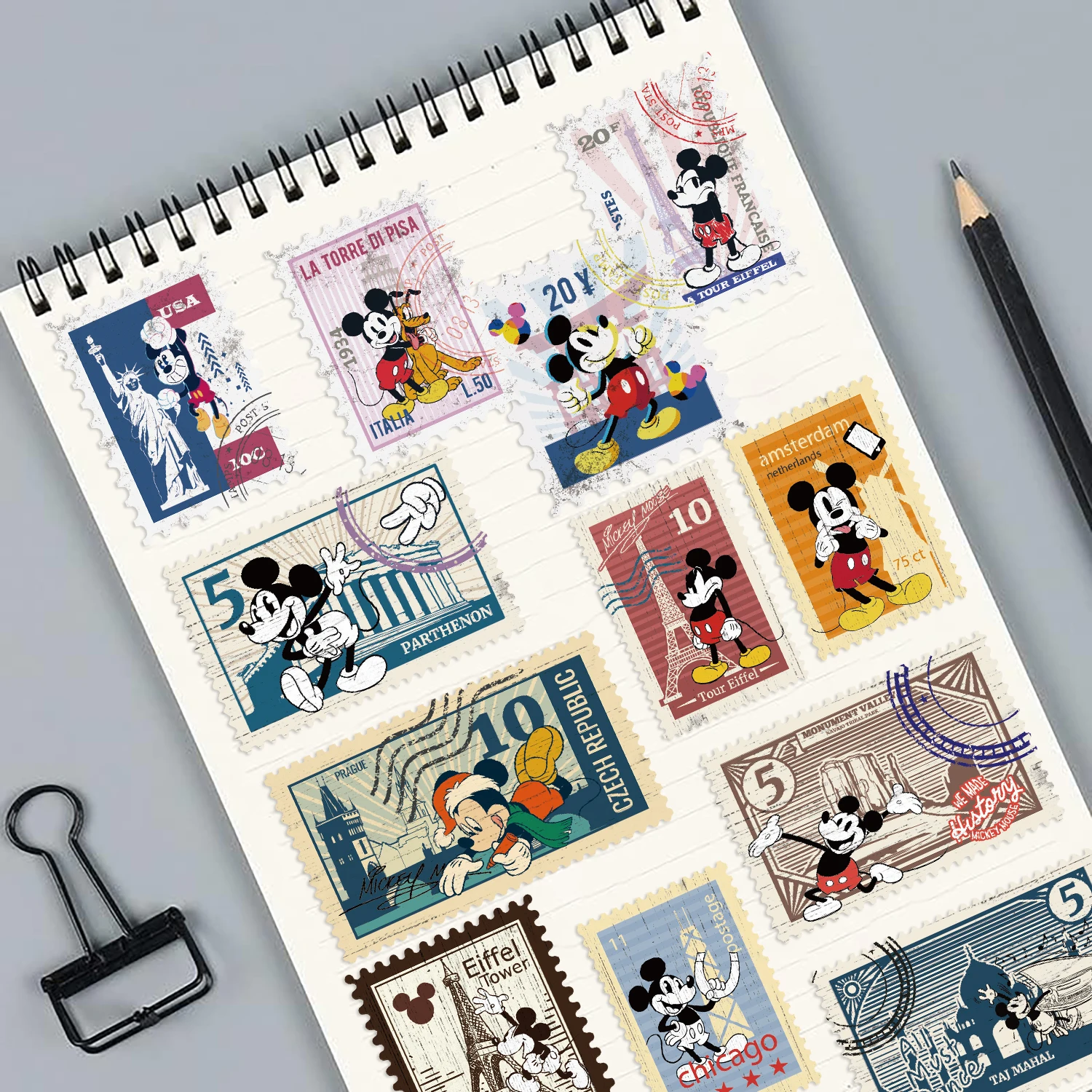 50 pezzi Disney Vintage Mickey francobolli adesivi cartoni animati simpatici graffiti decalcomanie per laptop scrapbook adesivo diario bagagli