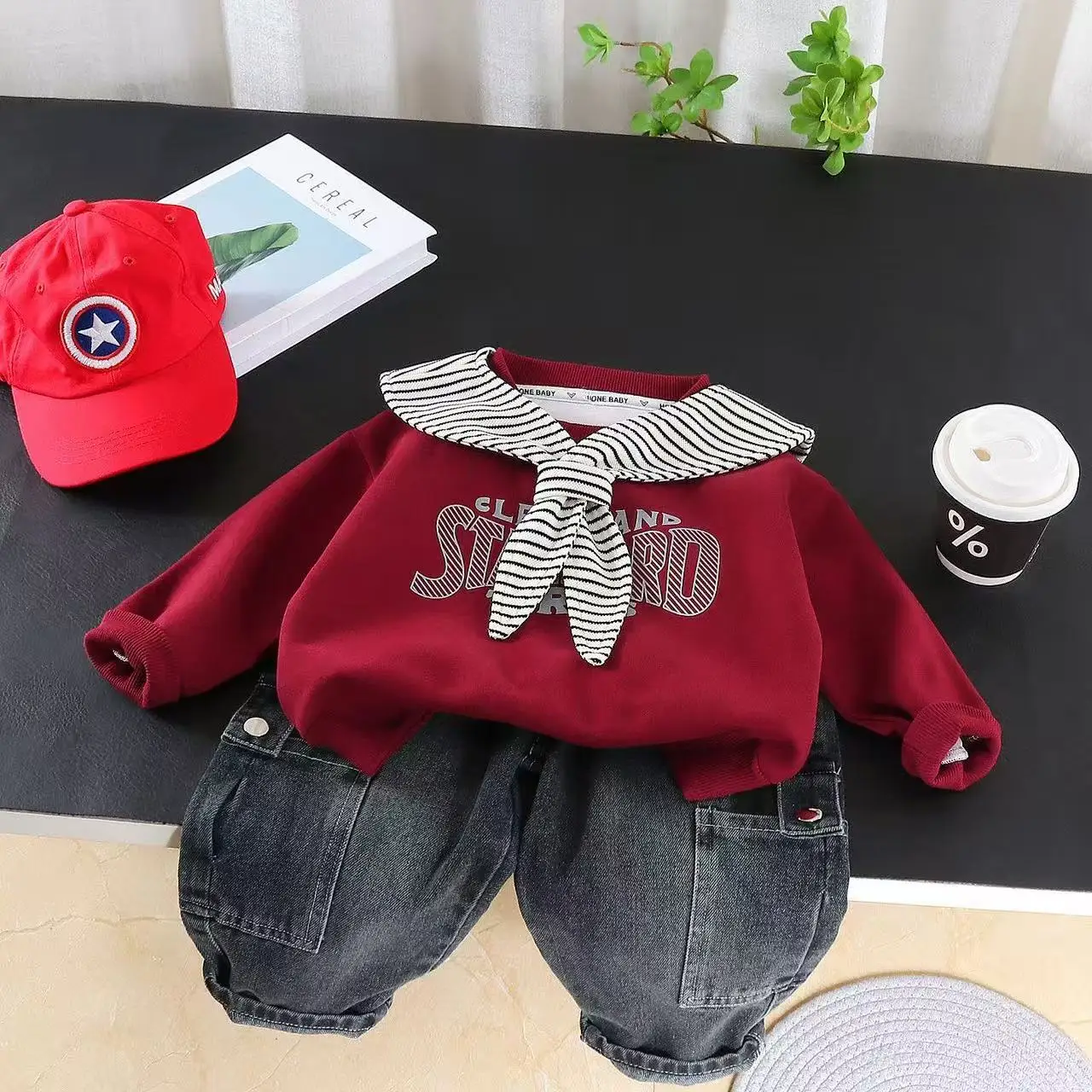 

1-5Y Boys' Spring and Autumn Set New Children's Casual Round Neck Long Sleeve Hoodie+Jeans Two Piece Set
