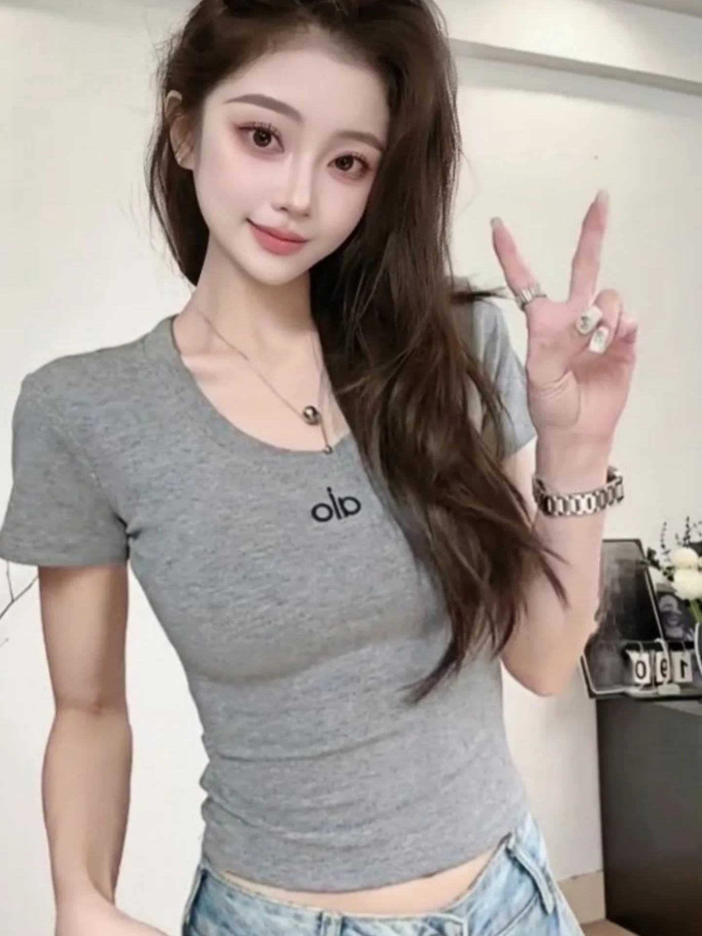 Mod U-Ne Hollow Ba Embroidery ort Sve T-irt Slim Fit Letter Stitching Summer Sle Women's Faion Casual Top