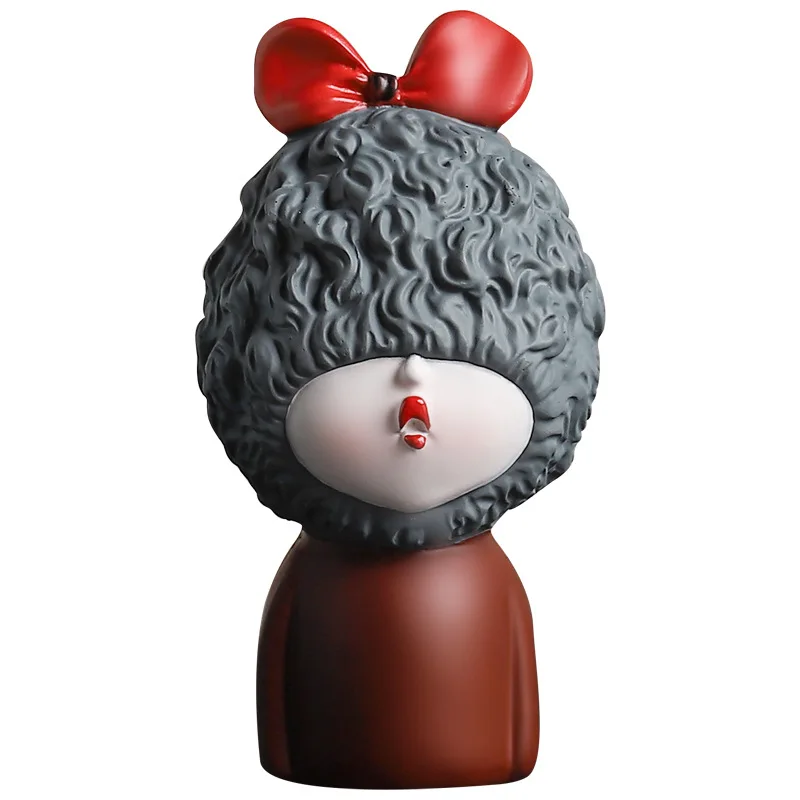 

Resin Curly Hair Pouting Girl Sculpture Crafts Bookcase Study Ornaments Modern Cartoon Character Cute Loli Girl Statue Decor