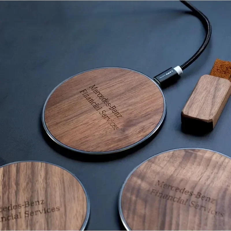 Hot Selling wholesale Charger Manufacturing Wood Wireless Charger Fast Charging Pad Christmas Gift