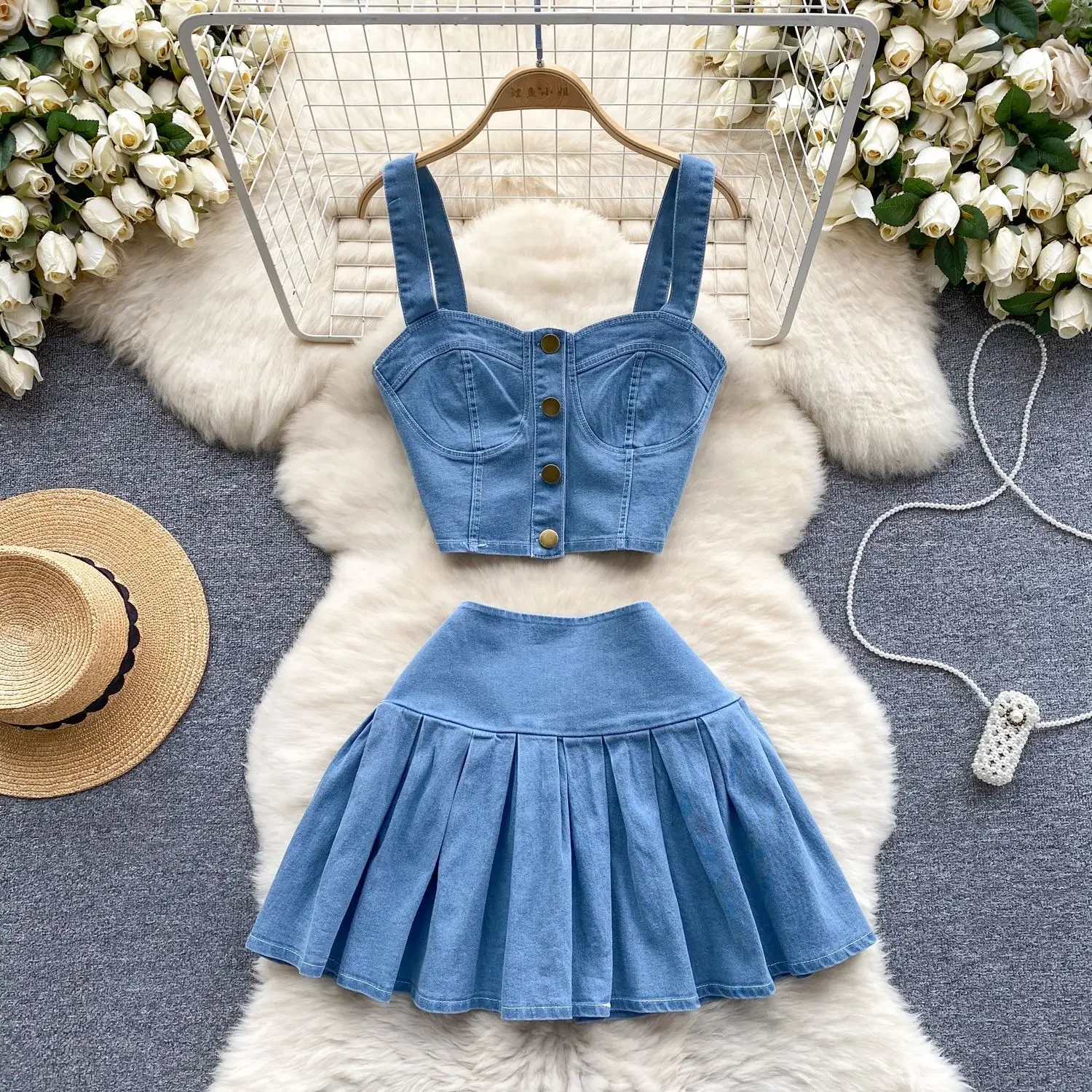 

Hong Kong Style Retro Spice Girls Denim Two-piece Set,Women's New Summer Fashion Single Breasted Short Halter Vest+Pleated Skirt
