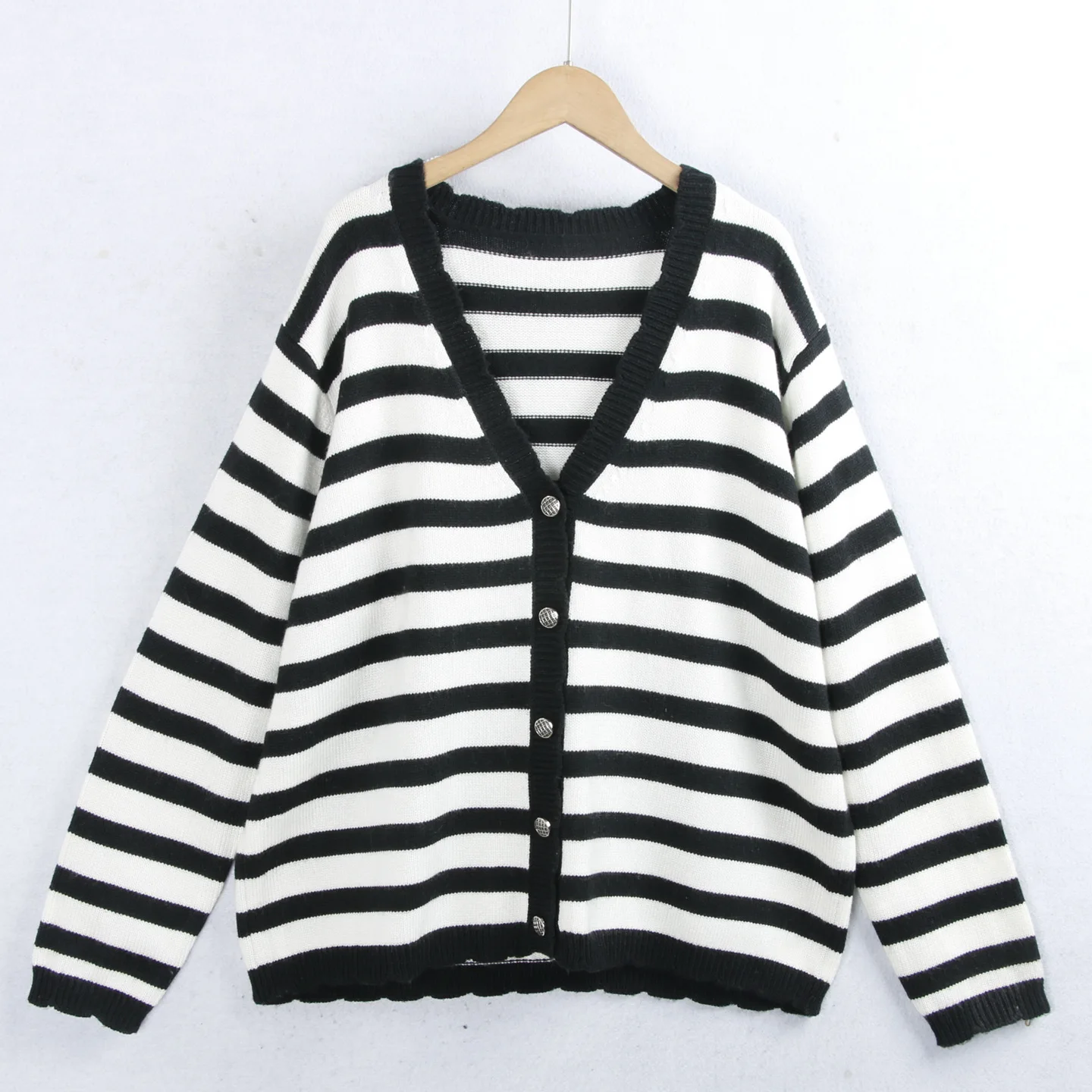 805 سترة محبوكة مخططة مفتوحة للخريف والشتاء V-Ne مقاس كبير كشكش اللون Blo التخسيس زر متعدد الاستخدامات طويل Sve W...