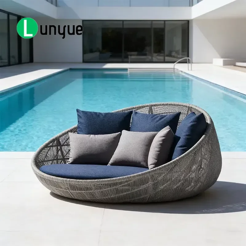 Modern Luxury Round Wicker Rattan Chaise Lounge Waterproof Outdoor Sunbed Large Leisure Sofa Bed for Garden Poolside Terrace